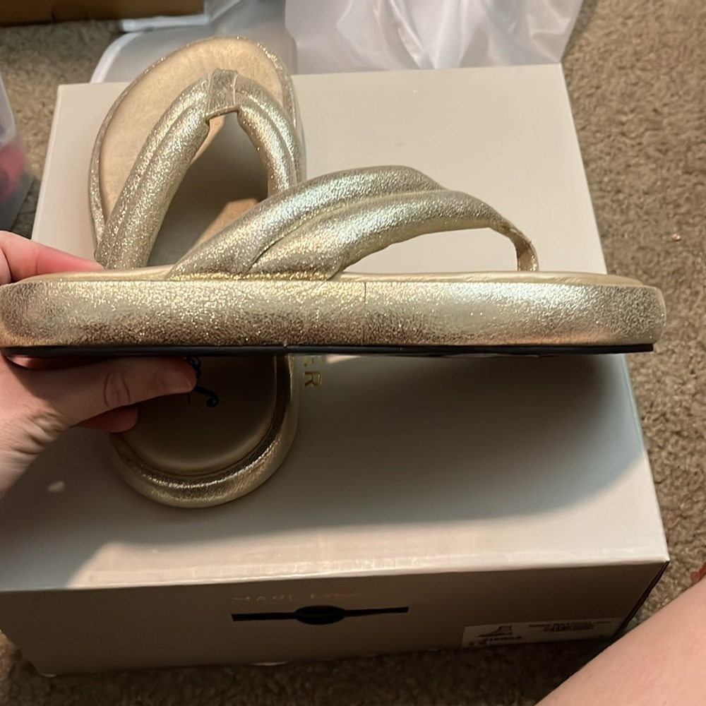 Free People Wonderland Gold Metallic Thong Sandal - Picture 4 of 7